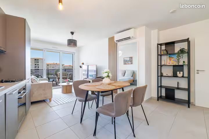 Appartement à louer, 43m², Antibes