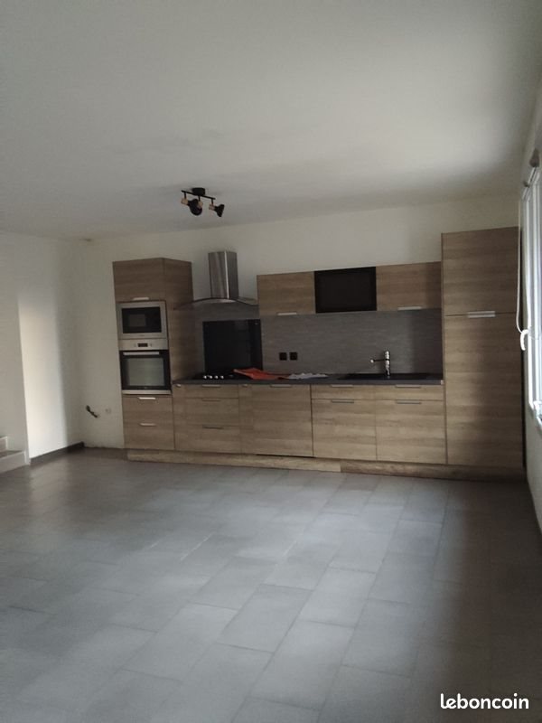Maison à louer, 90m², Bourbriac