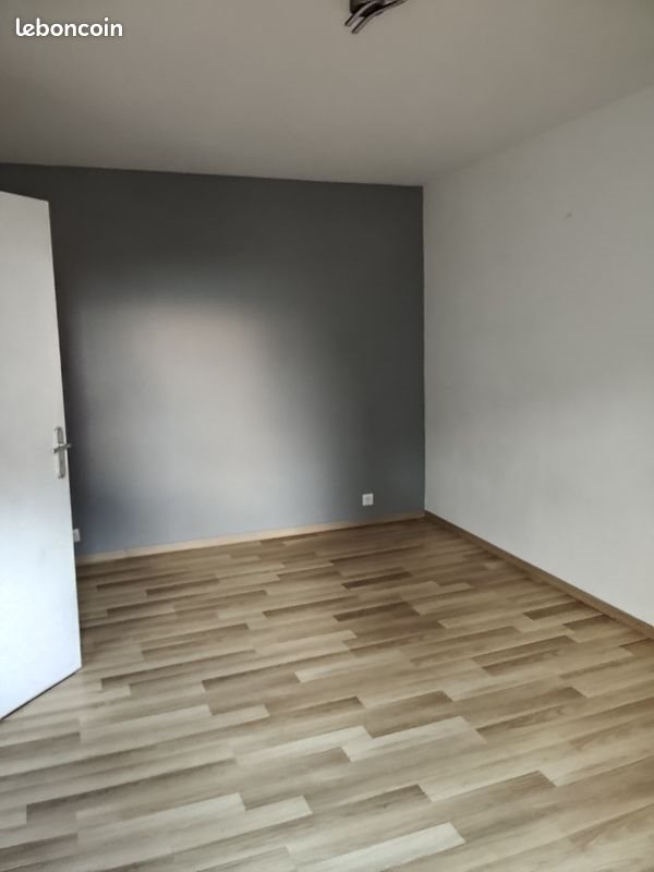 Maison à louer, 90m², Bourbriac