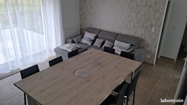 Maison à louer, 100m², Lussac-les-Châteaux