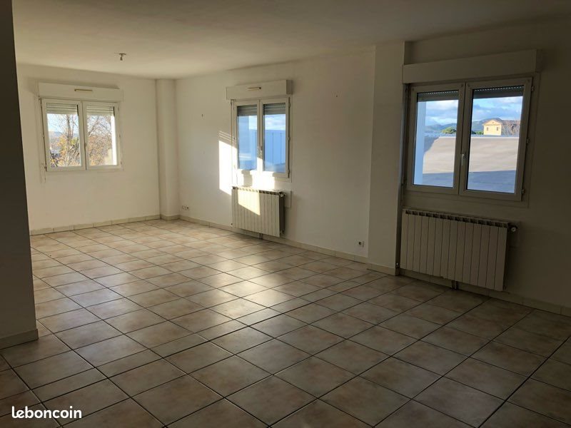 Appartement à louer, 90m², Alès