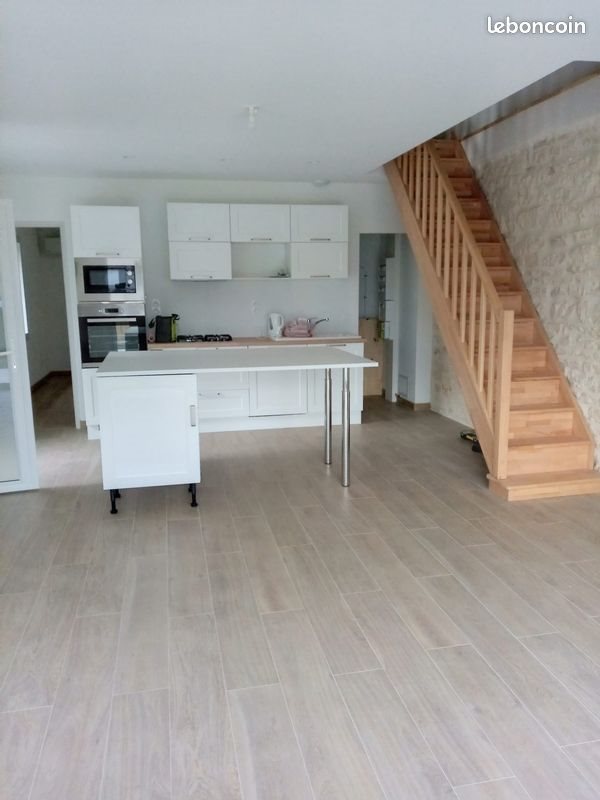 Maison à louer, 115m², Thairé