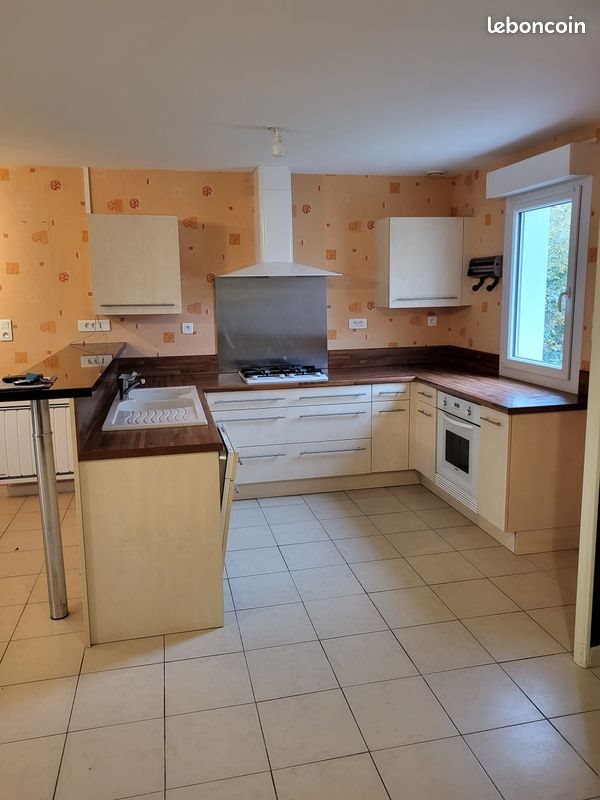 Maison à louer, 103m², Malville