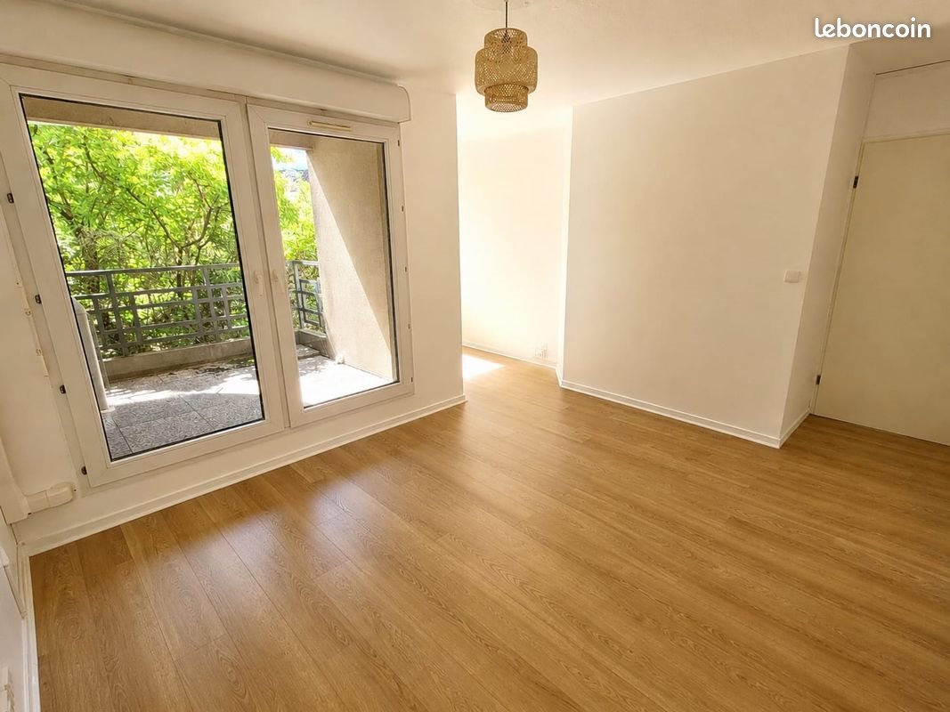Appartement à louer, 77m², Grenoble