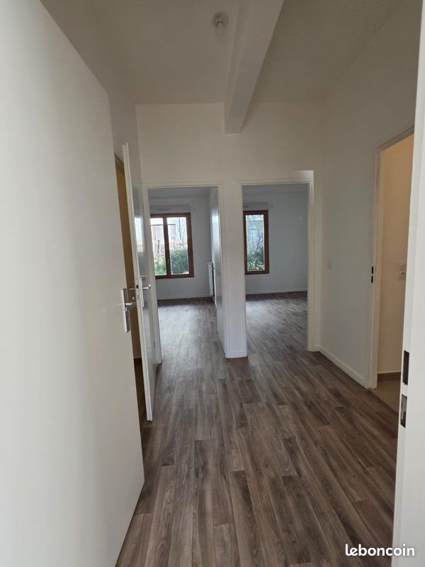 Appartement à louer, 68m², Cergy