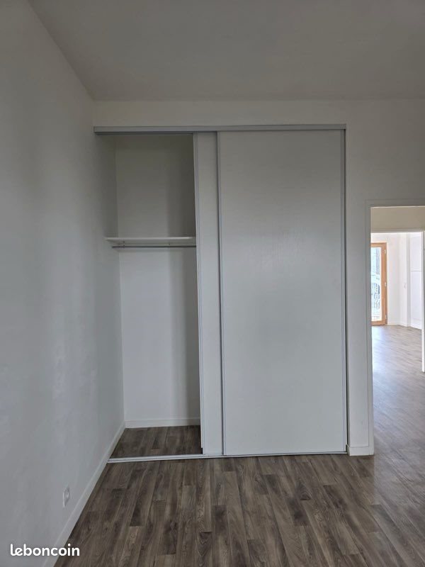Appartement à louer, 68m², Cergy