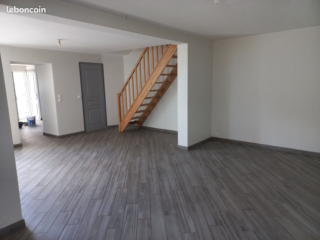 Maison à louer, 120m², Cugand