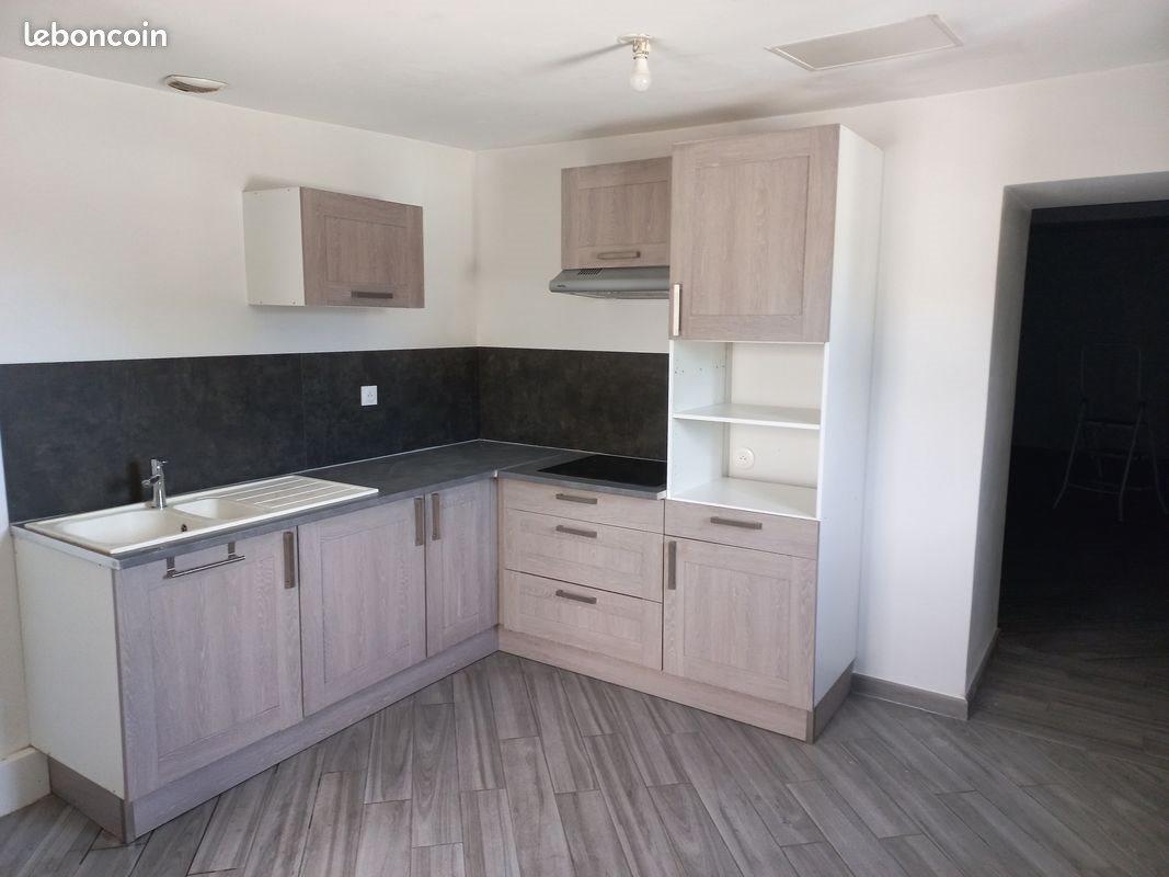 Maison à louer, 120m², Cugand