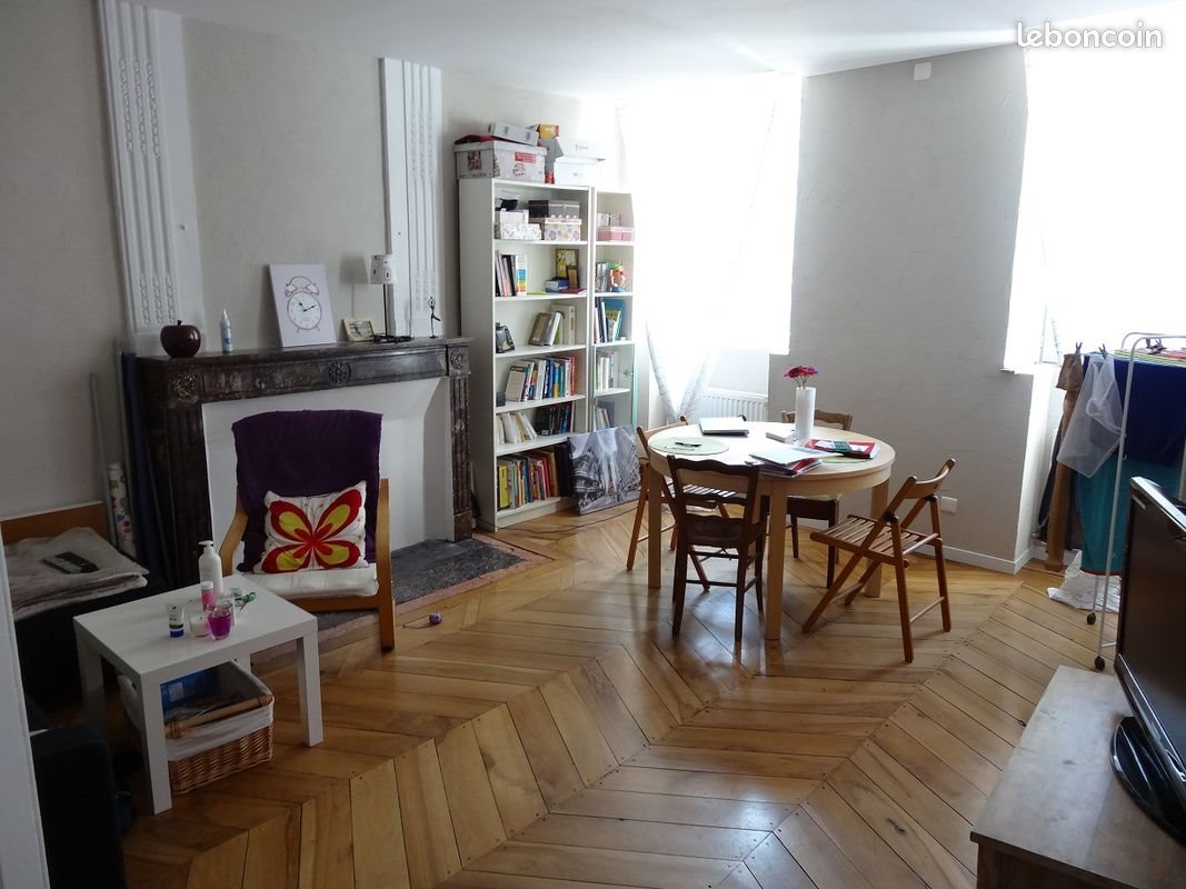 Appartement à louer, 65m², Belley