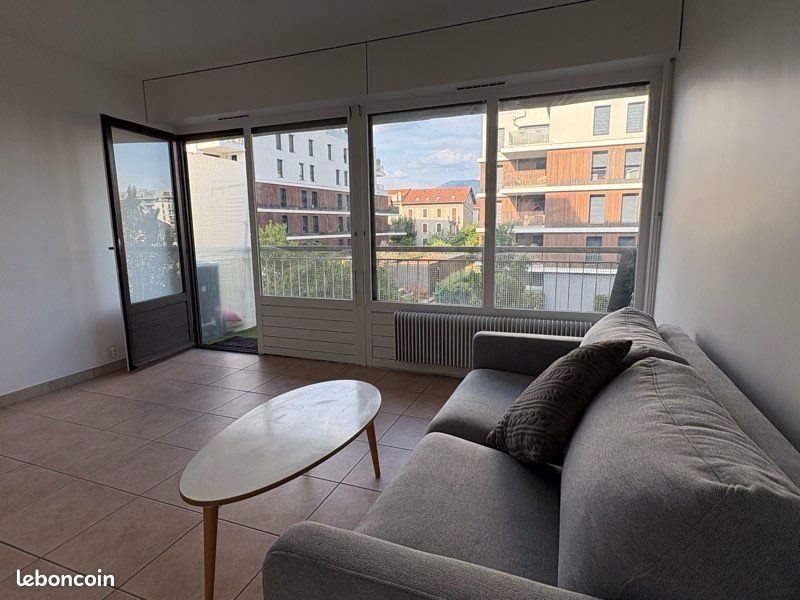 Appartement à louer, 26m², Ambilly