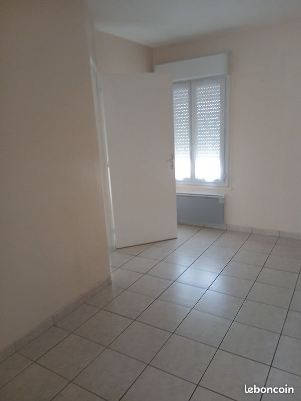 Maison à louer, 35m², Tuffé