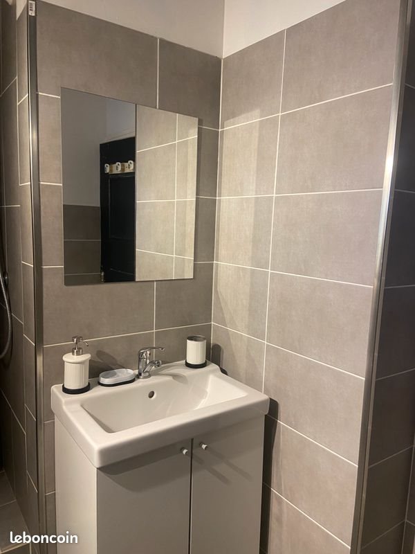 Appartement à louer, 28m², Bezouce