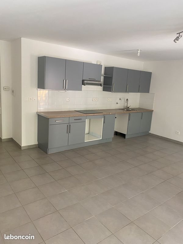 Appartement à louer, 65m², Plan-de-Cuques
