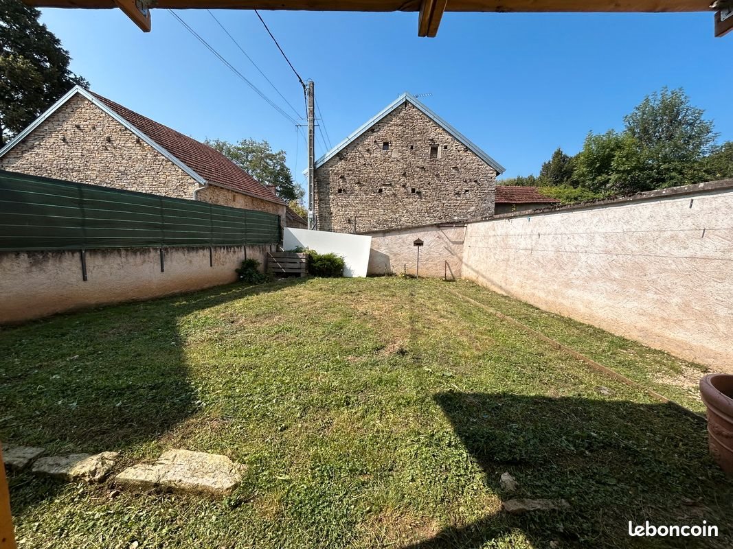 Maison à louer, 93m², Champlitte