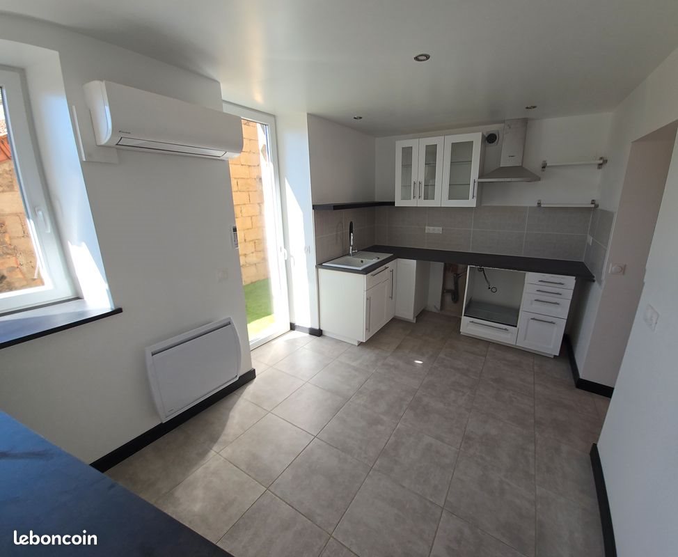 Appartement à louer, 80m², Charolles