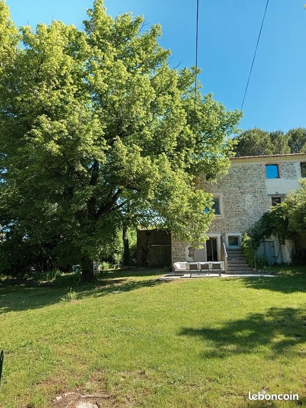 Maison à vendre, 118m², Saint-Julien-les-Rosiers