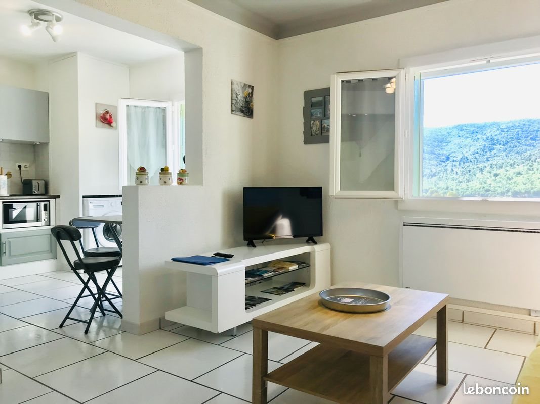 Appartement à louer, 45m², Signes