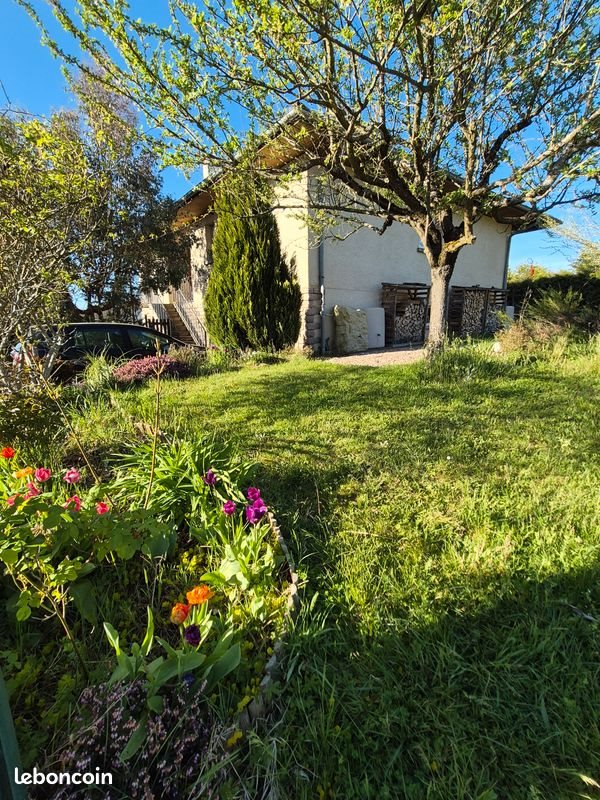 Maison à louer, 109m², Scey-sur-Saône-et-Saint-Albin