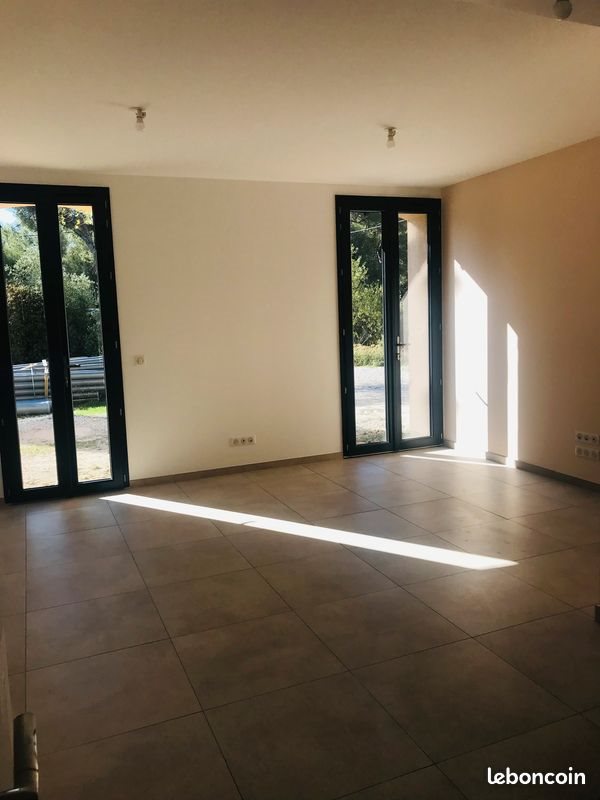 Appartement à louer, 50m², Marignane