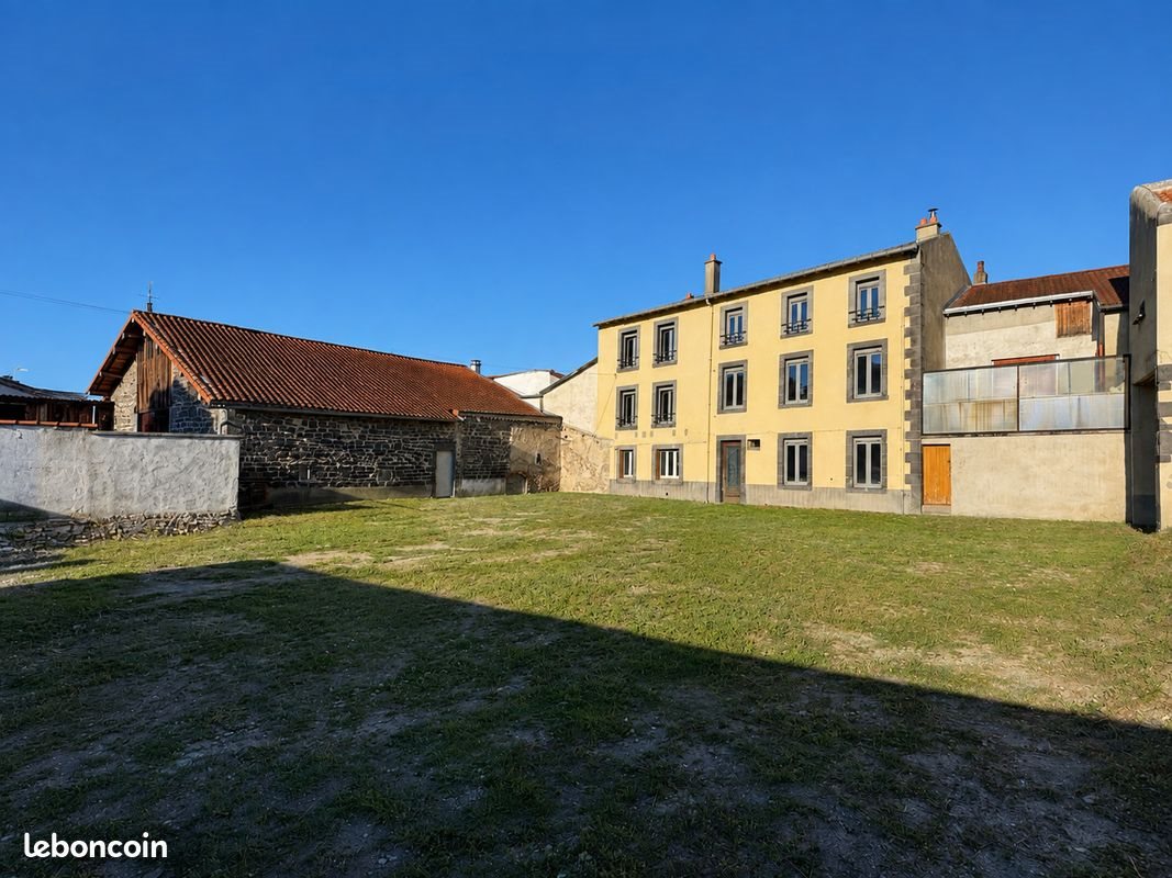 Maison à vendre, 216m², Ennezat