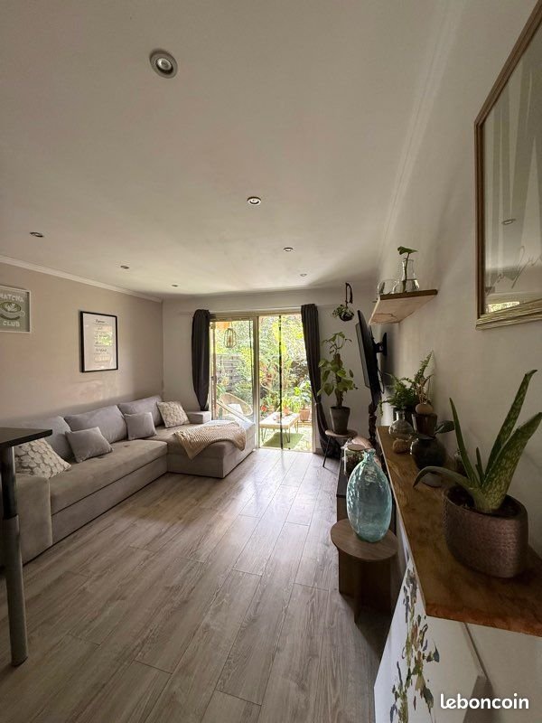 Appartement à louer, 25m², Cagnes-sur-Mer