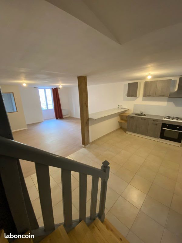 Maison à louer, 80m², Thénezay