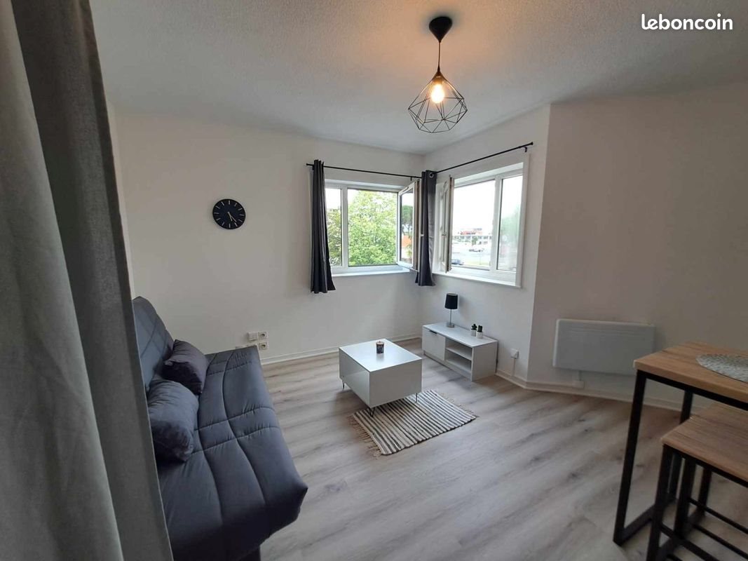 Appartement à louer, 19m², Pau