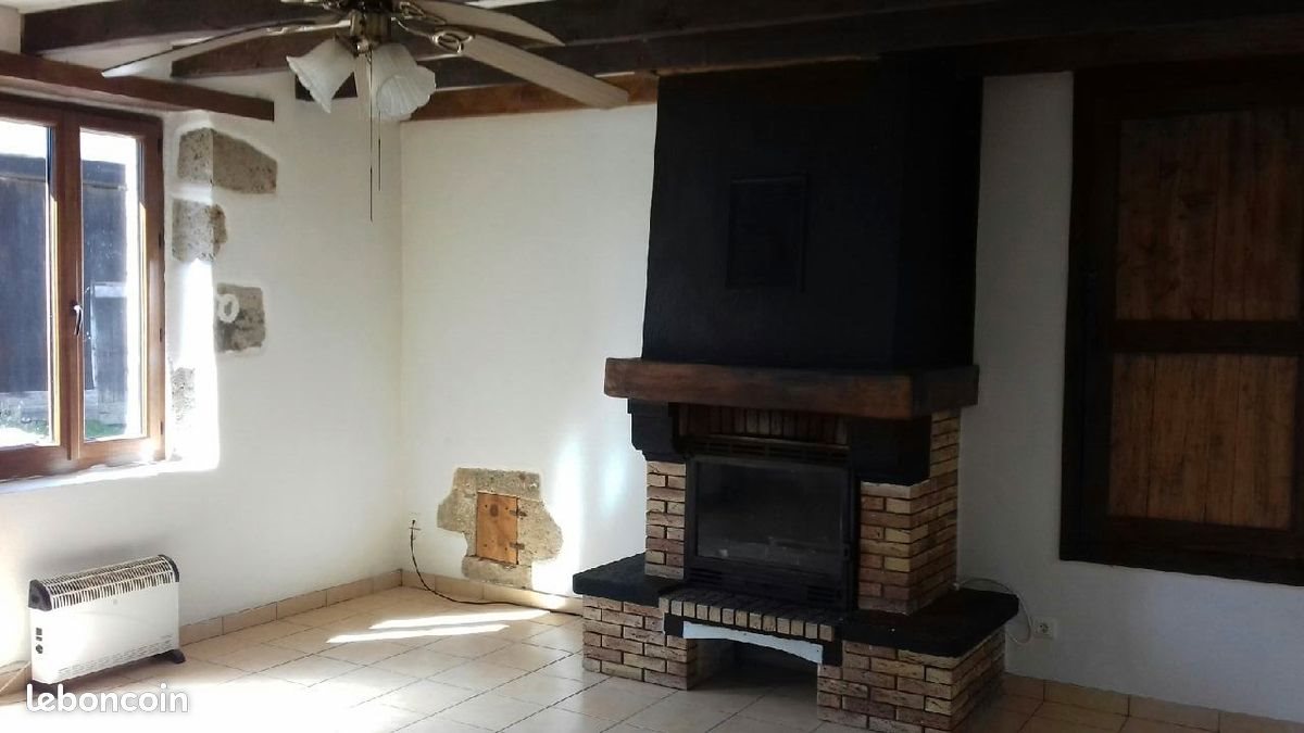 Maison à louer, 80m², Chabanais