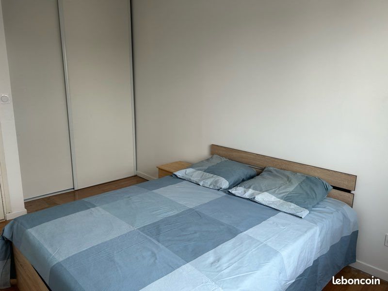 Appartement à louer, 68m², Bressols