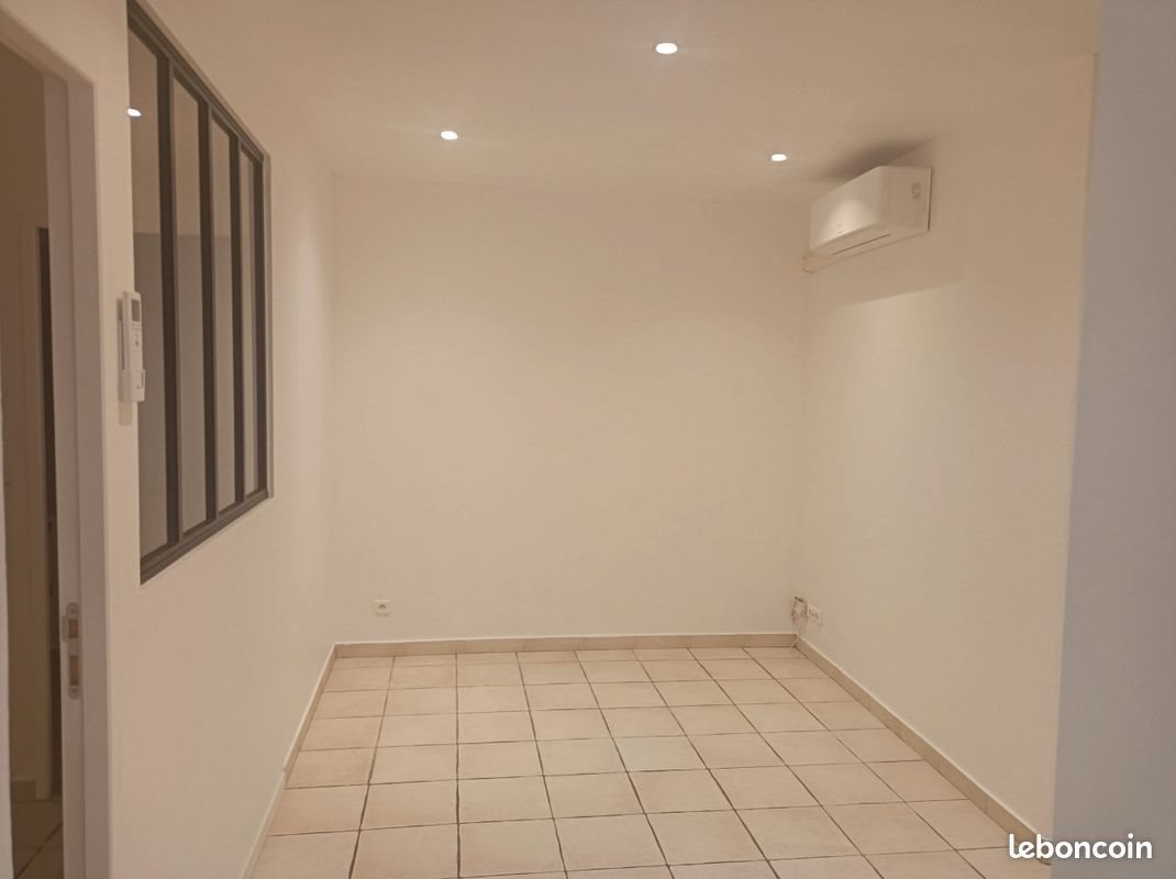Appartement à louer, 31m², Saint-Quentin-la-Poterie