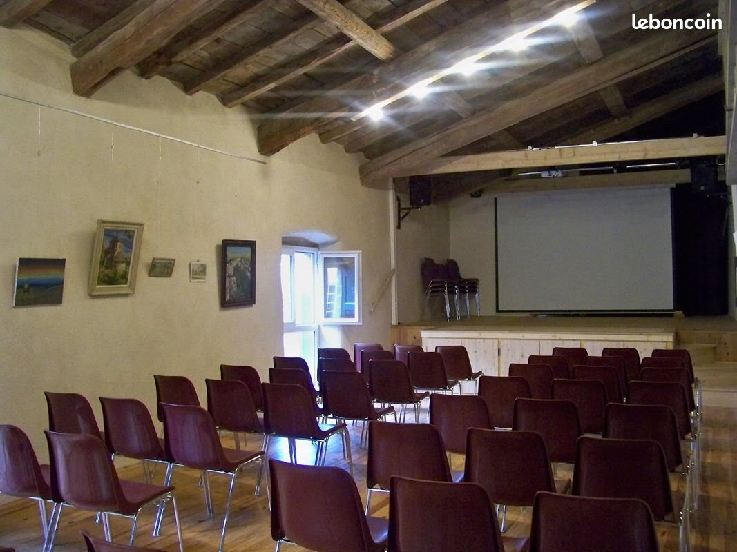 Maison à vendre, 500m², Neschers