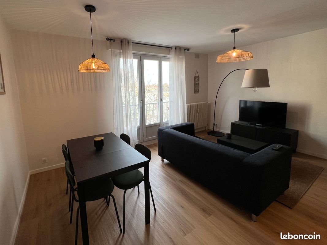 Appartement à louer, 42m², Gray