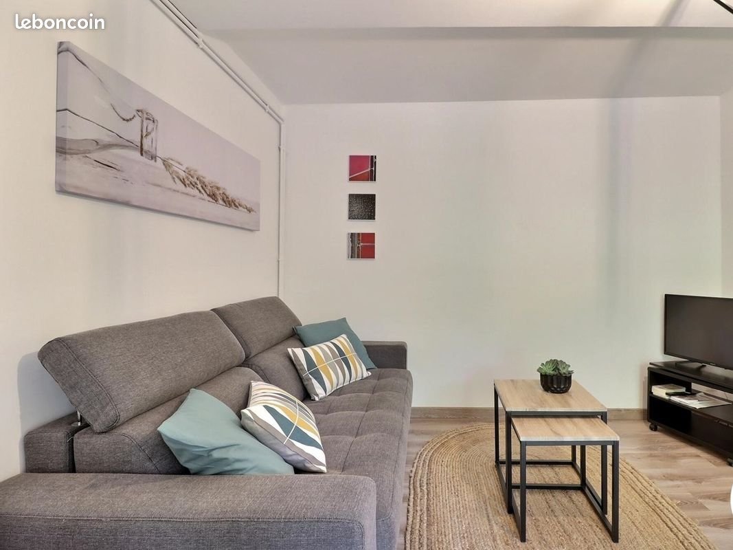 Appartement à louer, 65m², Simiane-Collongue