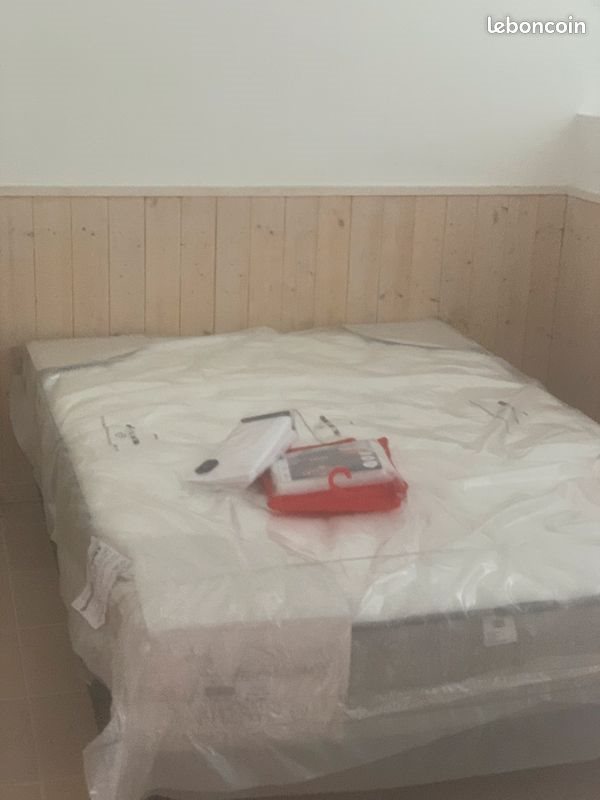 Appartement à louer, 27m², Solliès-Pont