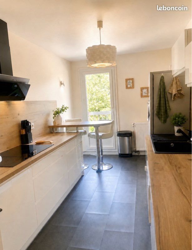 Appartement à vendre, 90m², Saint-Jean-de-Soudain
