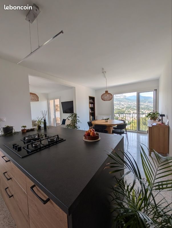 Appartement à louer, 80m², Toulon