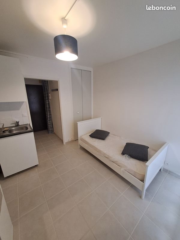 Appartement à louer, 15m², Versailles