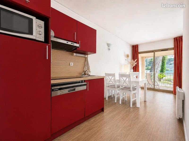 Appartement à louer, 35m², Sanary-sur-Mer