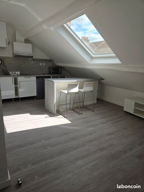 Appartement à louer, 3028m², Reims