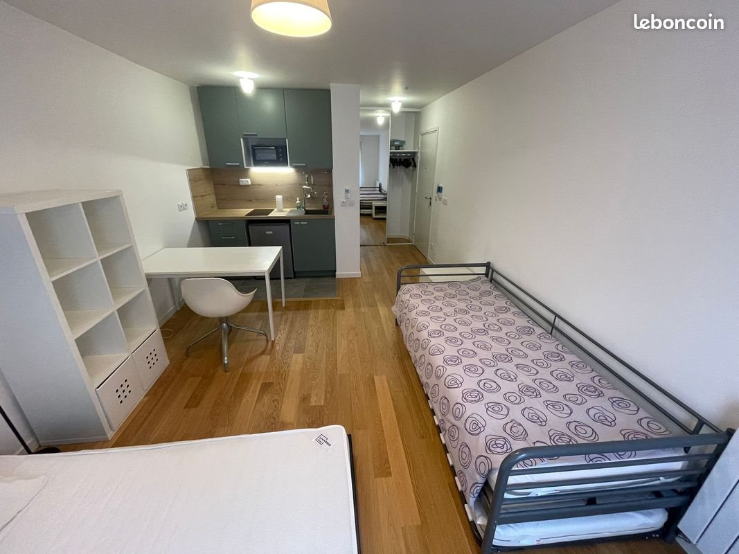 Appartement à louer, 26m², Courbevoie
