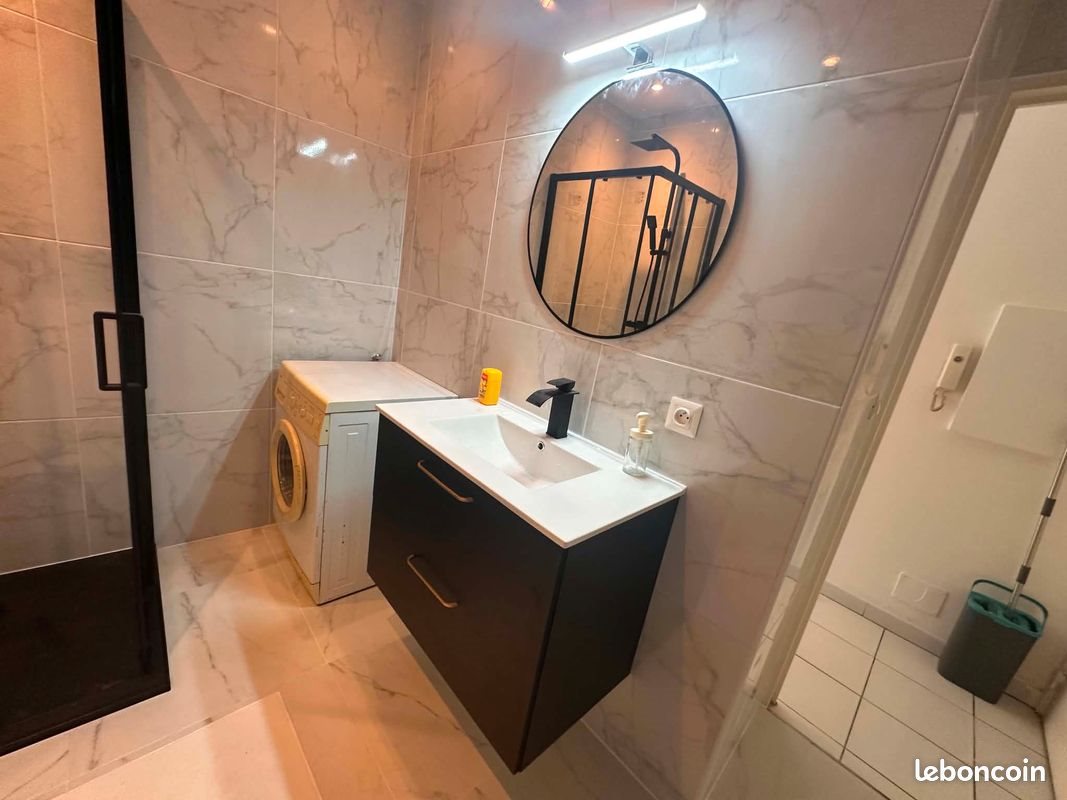 Appartement à louer, 28m², Vallauris