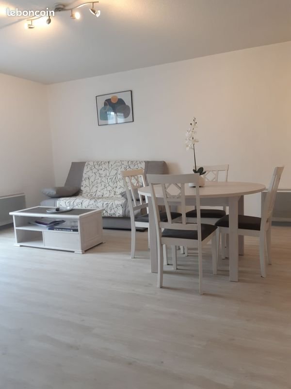 Appartement à louer, 45m², Rochefort