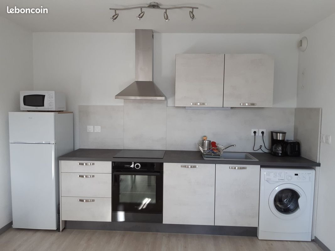 Appartement à louer, 45m², Rochefort