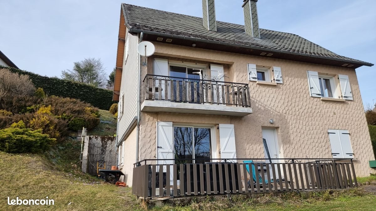 Appartement à louer, 50m², Saint-Sauves-d'Auvergne
