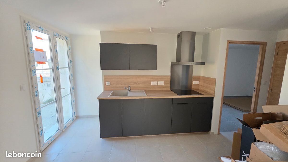 Appartement à louer, 52m², Saintes