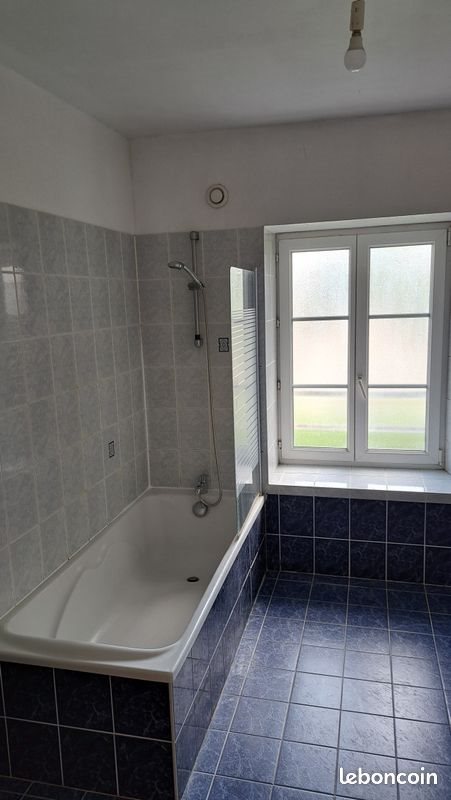Appartement à louer, 80m², Fuans
