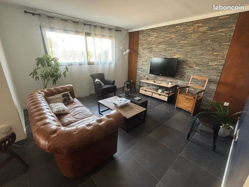 Maison à louer, 140m², Châteaubourg