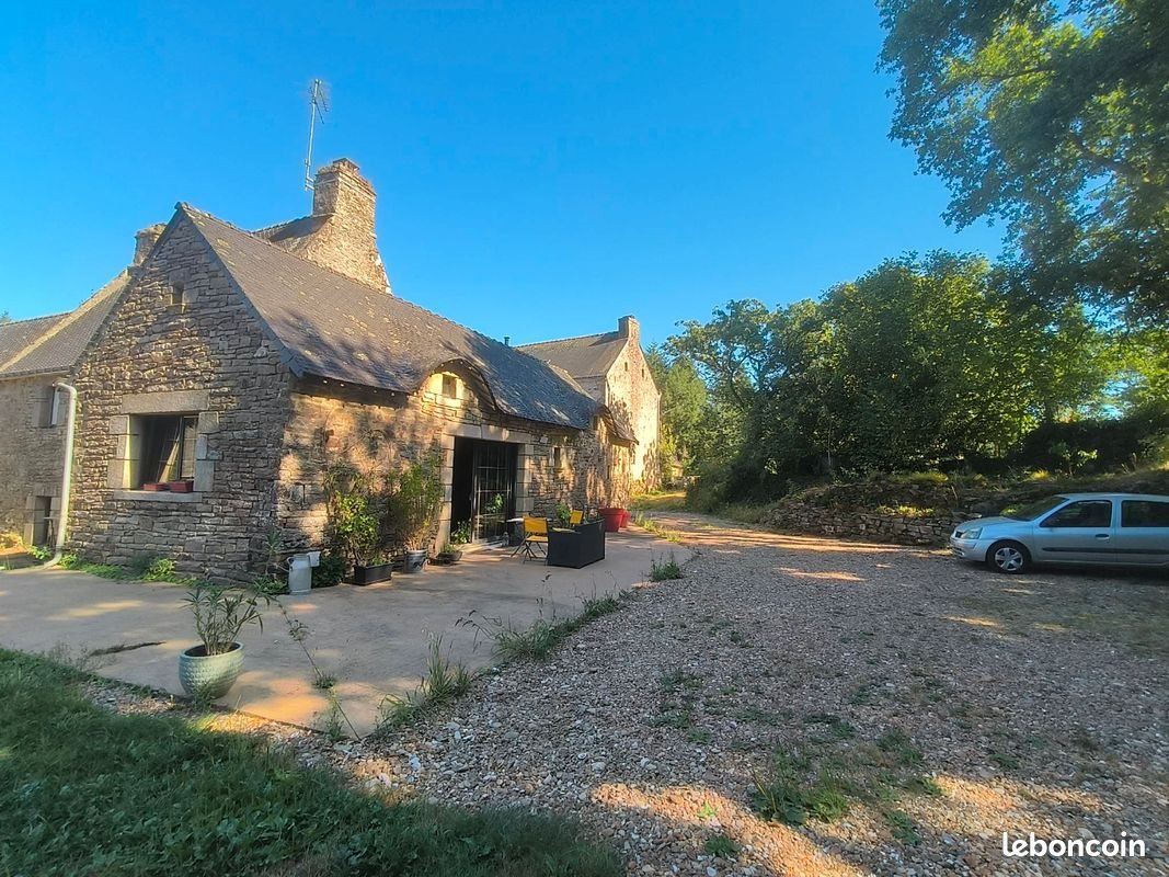 Maison à louer, 150m², Cléguer