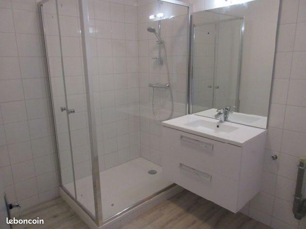 Appartement à louer, 70m², Poligny