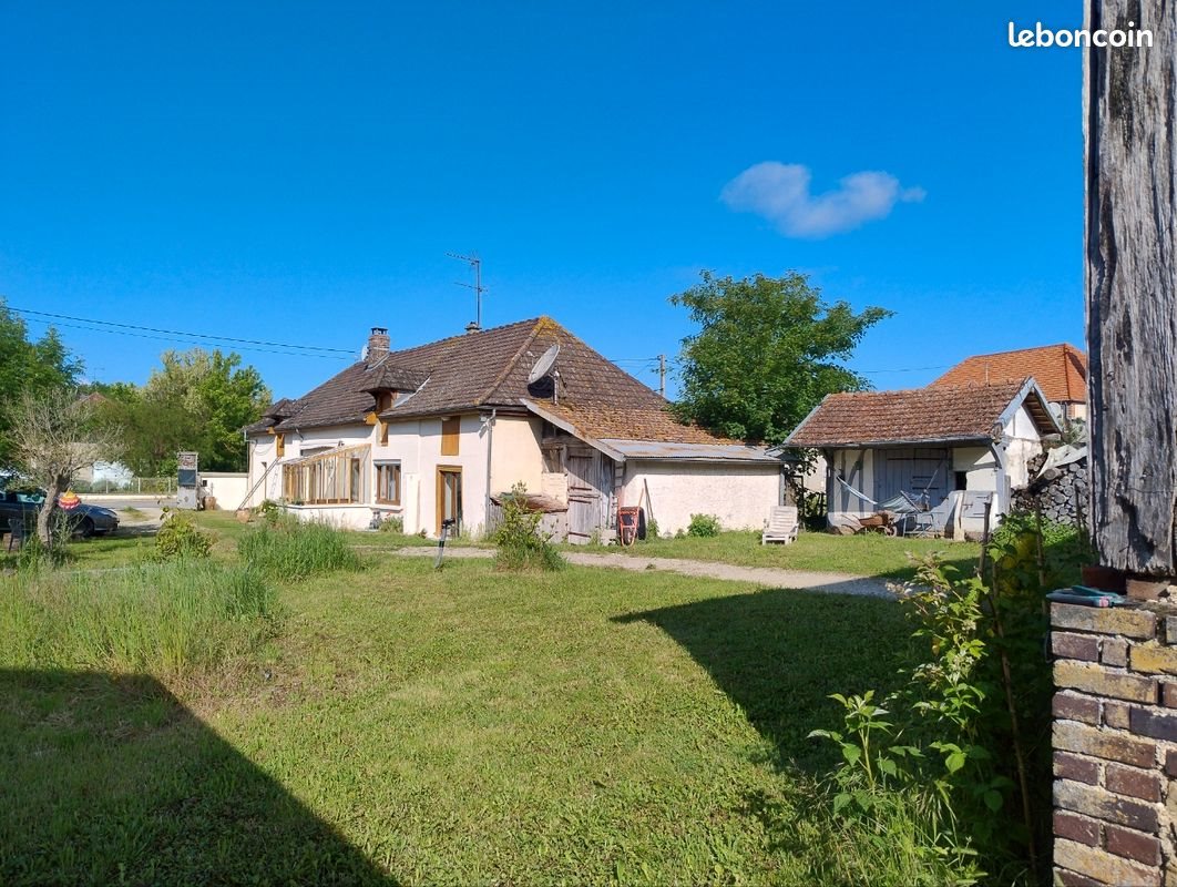 Maison à vendre, 120m², Saint-Benoît-sur-Seine